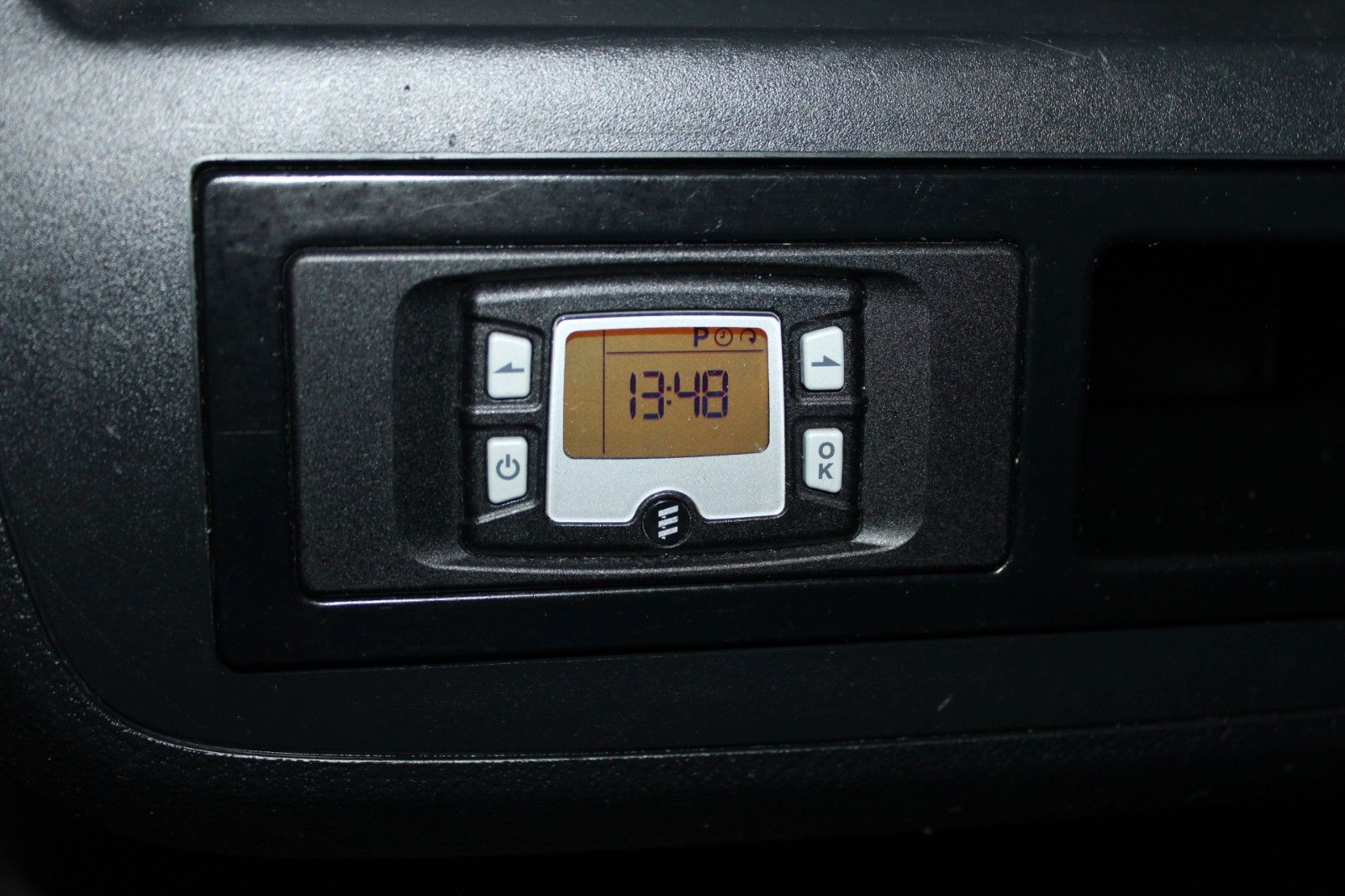 Fahrzeugabbildung Mercedes-Benz Vito MIXTO LANG 5-Si Klima STDHZ NAVI AHK CAM