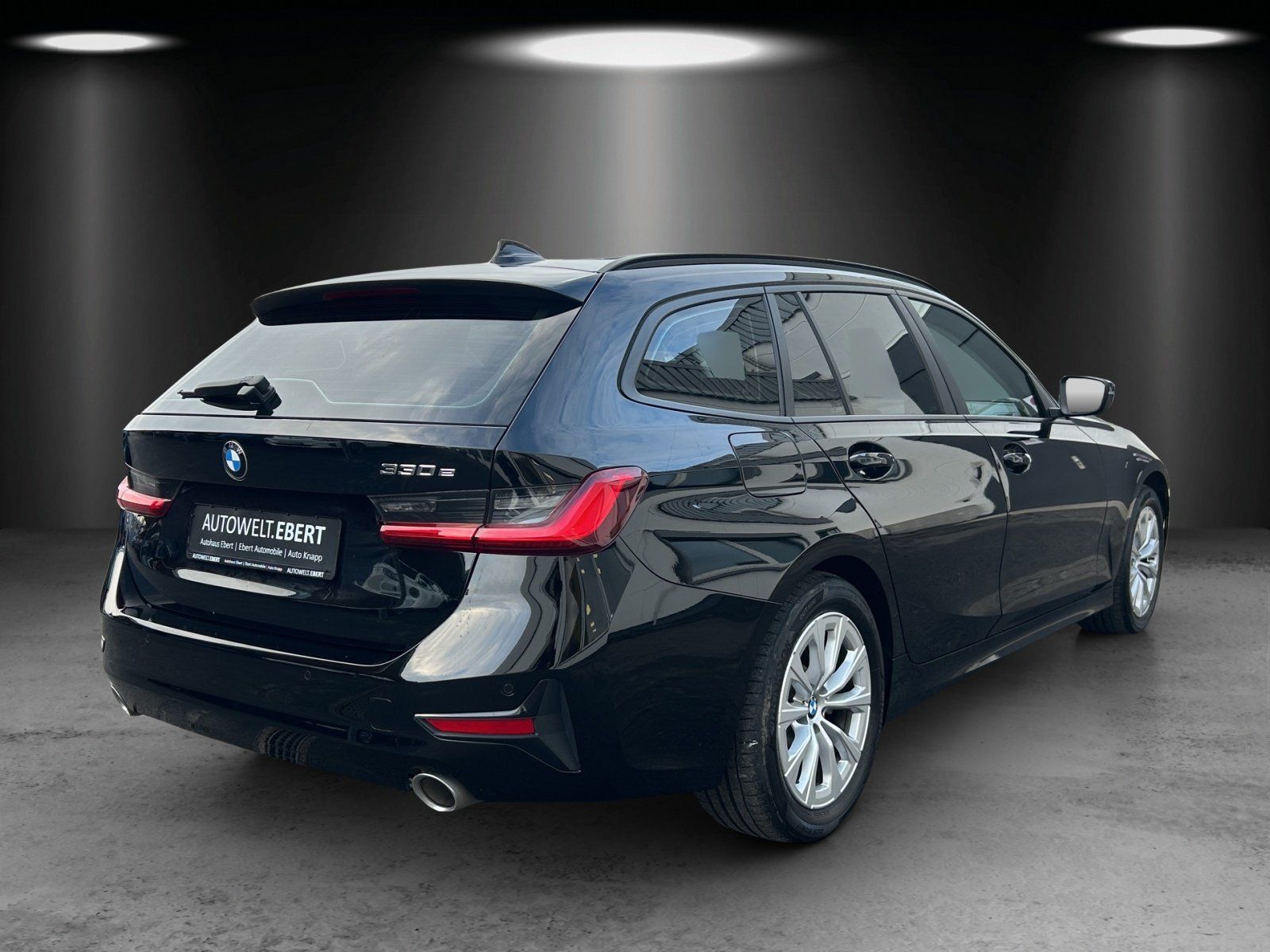 Fahrzeugabbildung BMW 330e Advantage/LIVE-COCKPIT+/LED/SHZ/