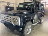 Land Rover Defender 90 SVX Station Wagon Td4 60 Years - Land Rover Defender: Schiebedach