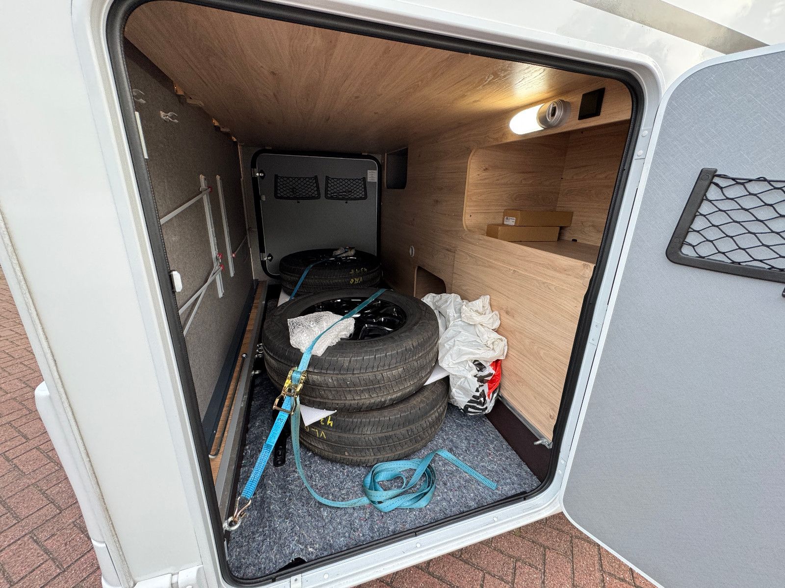 Fahrzeugabbildung Dethleffs Just Go T 7055 EB AUTOMATIK HUBBET CLESANA WC 1H