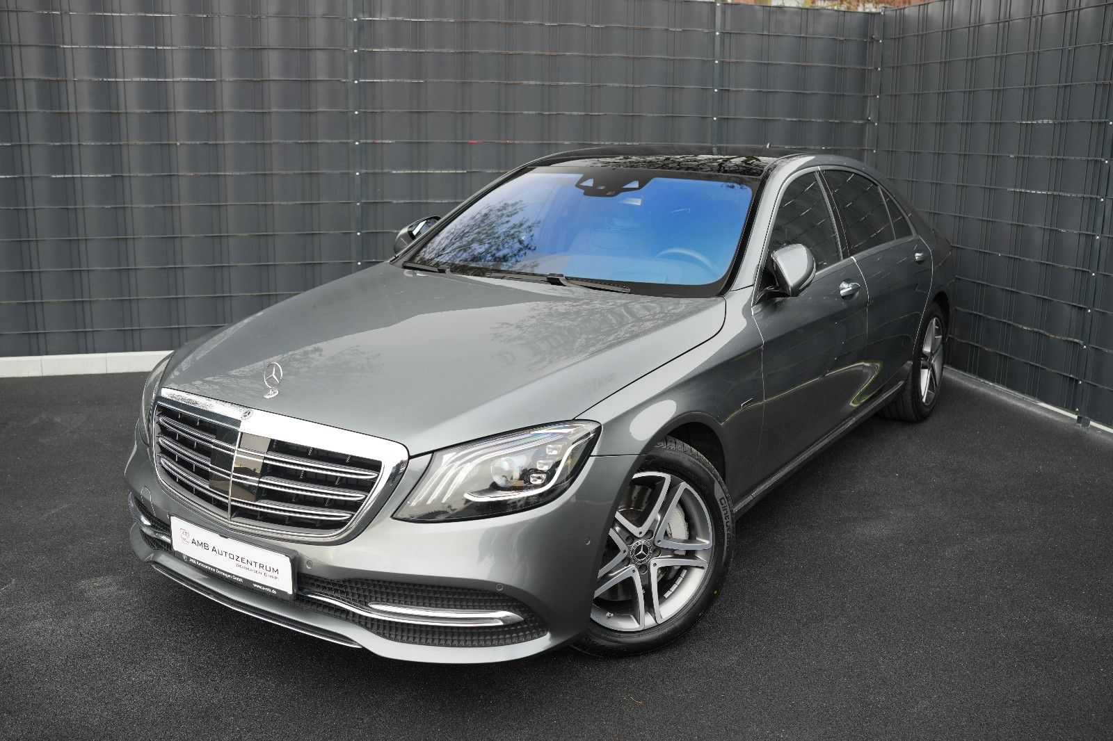 MERCEDES-BENZ S 560 e L 9G-TRONIC*PANO*360°LEDER*MULTIBEAM-LED
