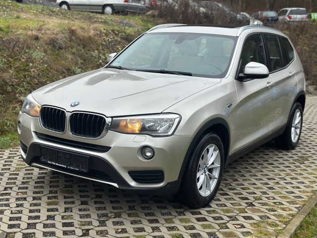 BMW X3 Baureihe X3 xDrive Pano Navi Leder neuwertig