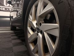 VW Tiguan ISOFIX LED KLIMAAUTO DAB LENK+SITZHZG