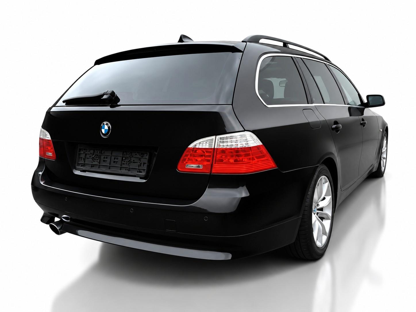 BMW 520 2009 — interior