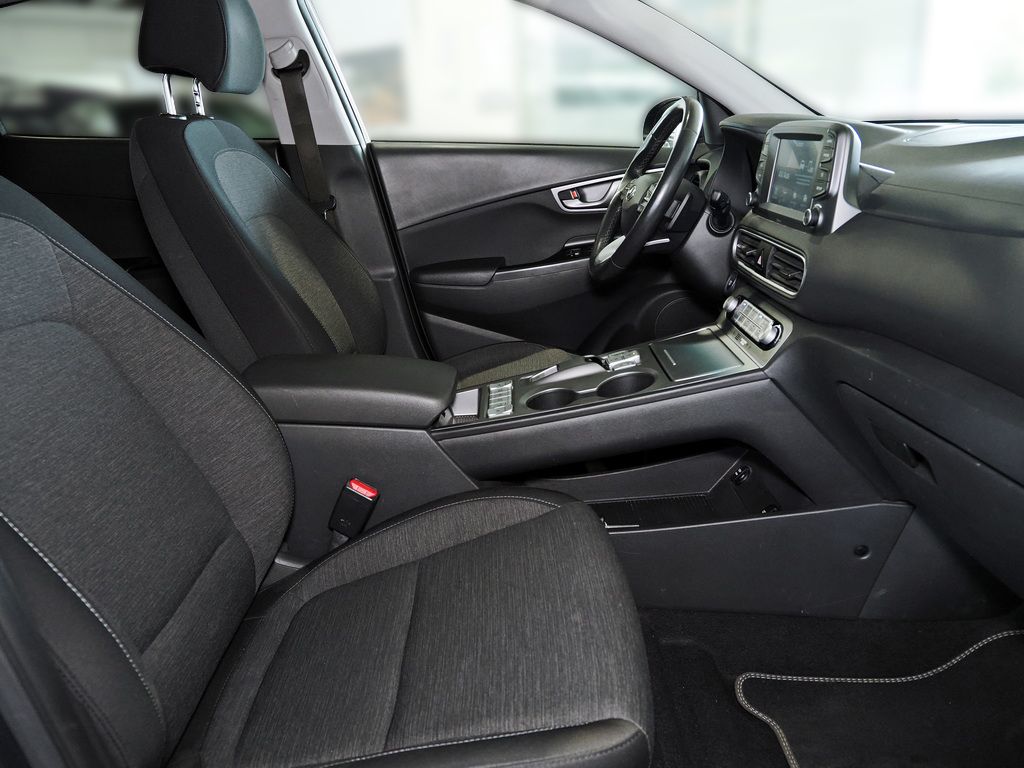 Fahrzeugabbildung Hyundai KONA STYLE ELEKTRO 2WD KAMERA ACC PDC KLIMA ISO