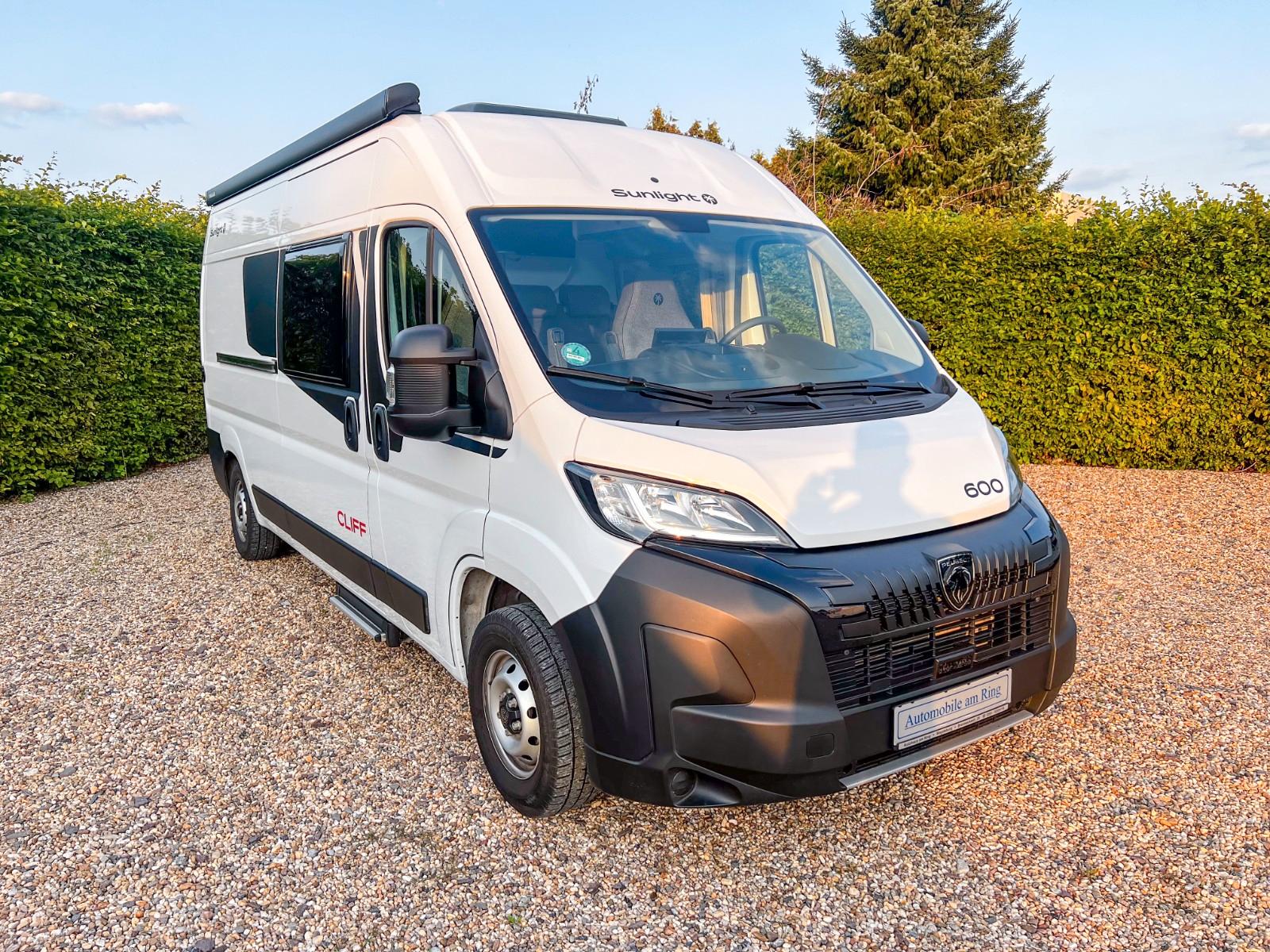 Sunlight Cliff600 Markise Fahrradtr. Multimedia SAT/TV!