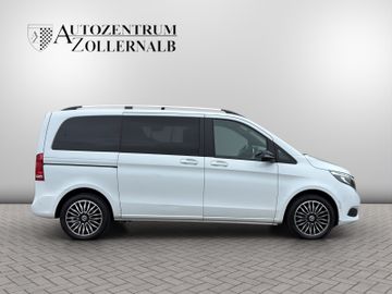 Mercedes V 220 - 7
