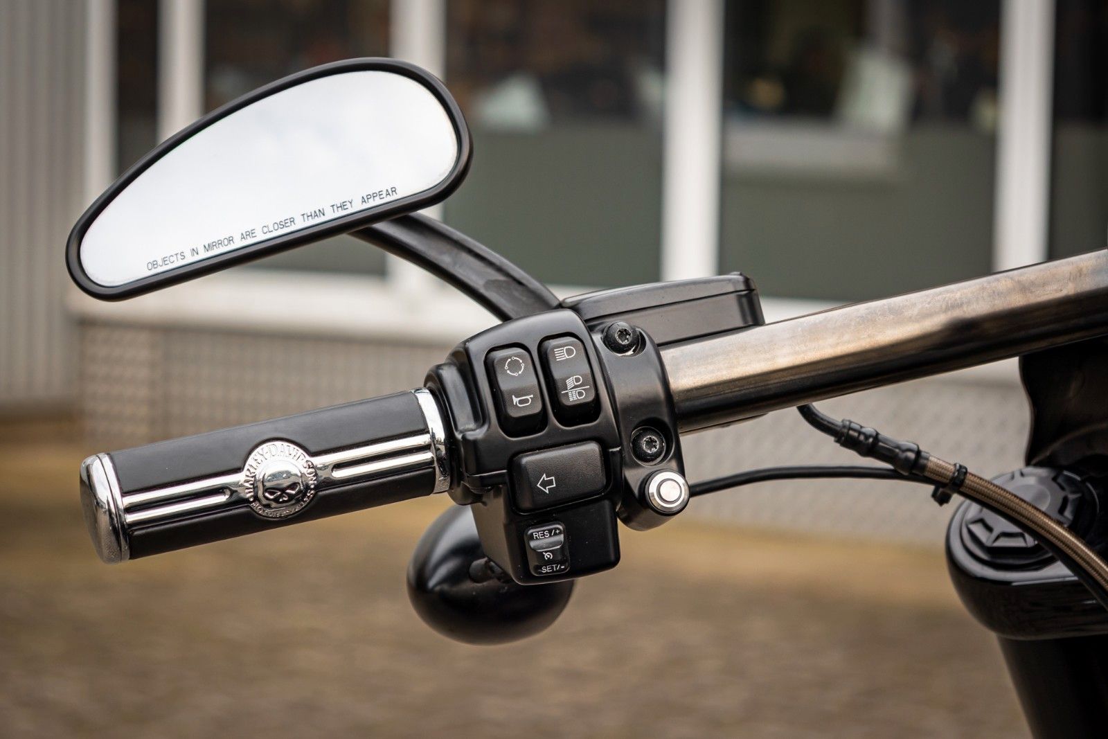 Fahrzeugabbildung Harley-Davidson FXSE CVO Pro Street Breakout - Jekill & Hyde