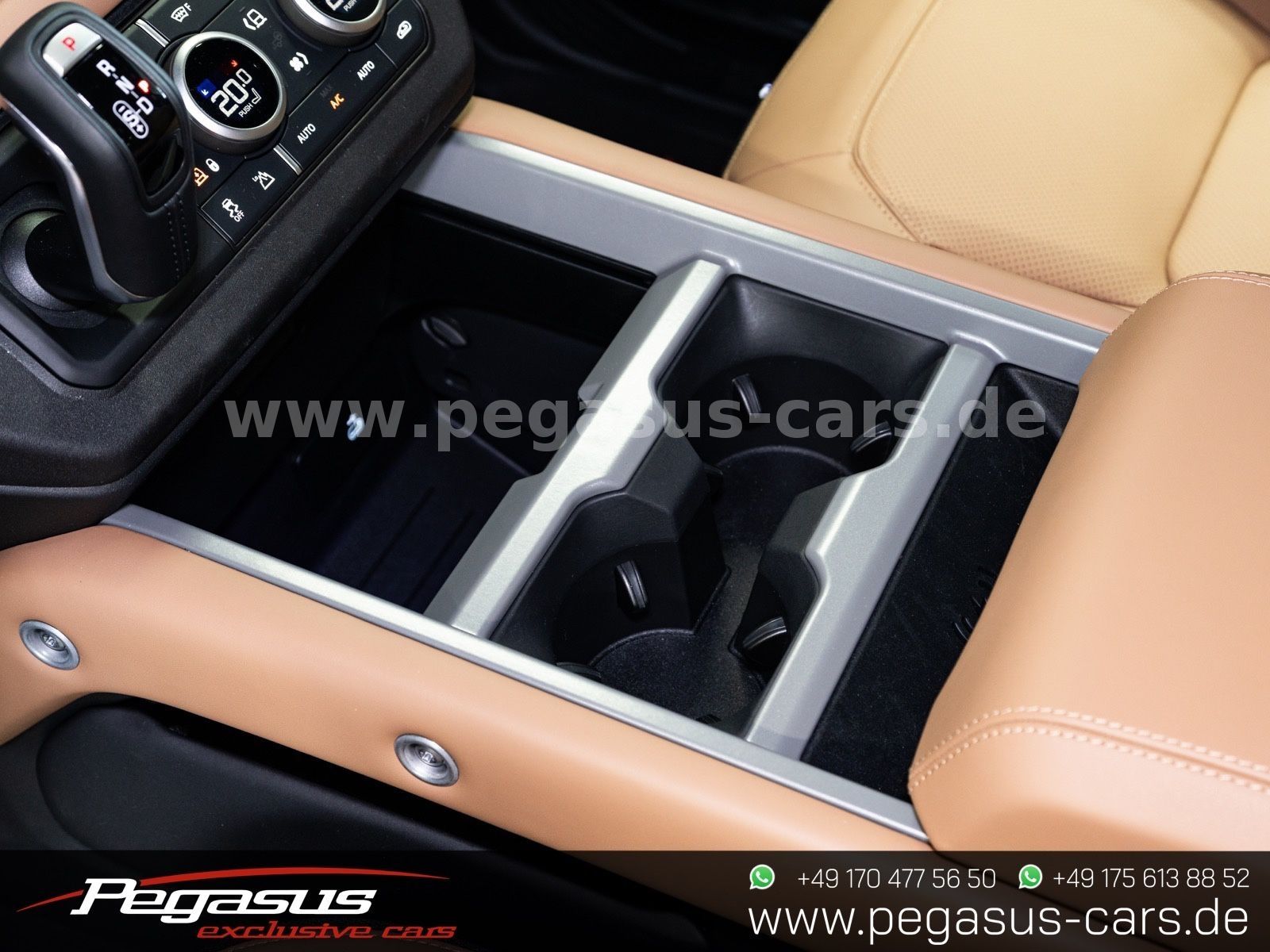 LAND ROVER Defender - 39