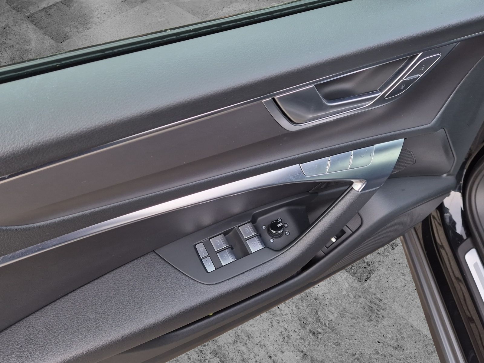 Fahrzeugabbildung Audi A6 Allroad quattro 45 TDI LED Navi Luft AVC HUD