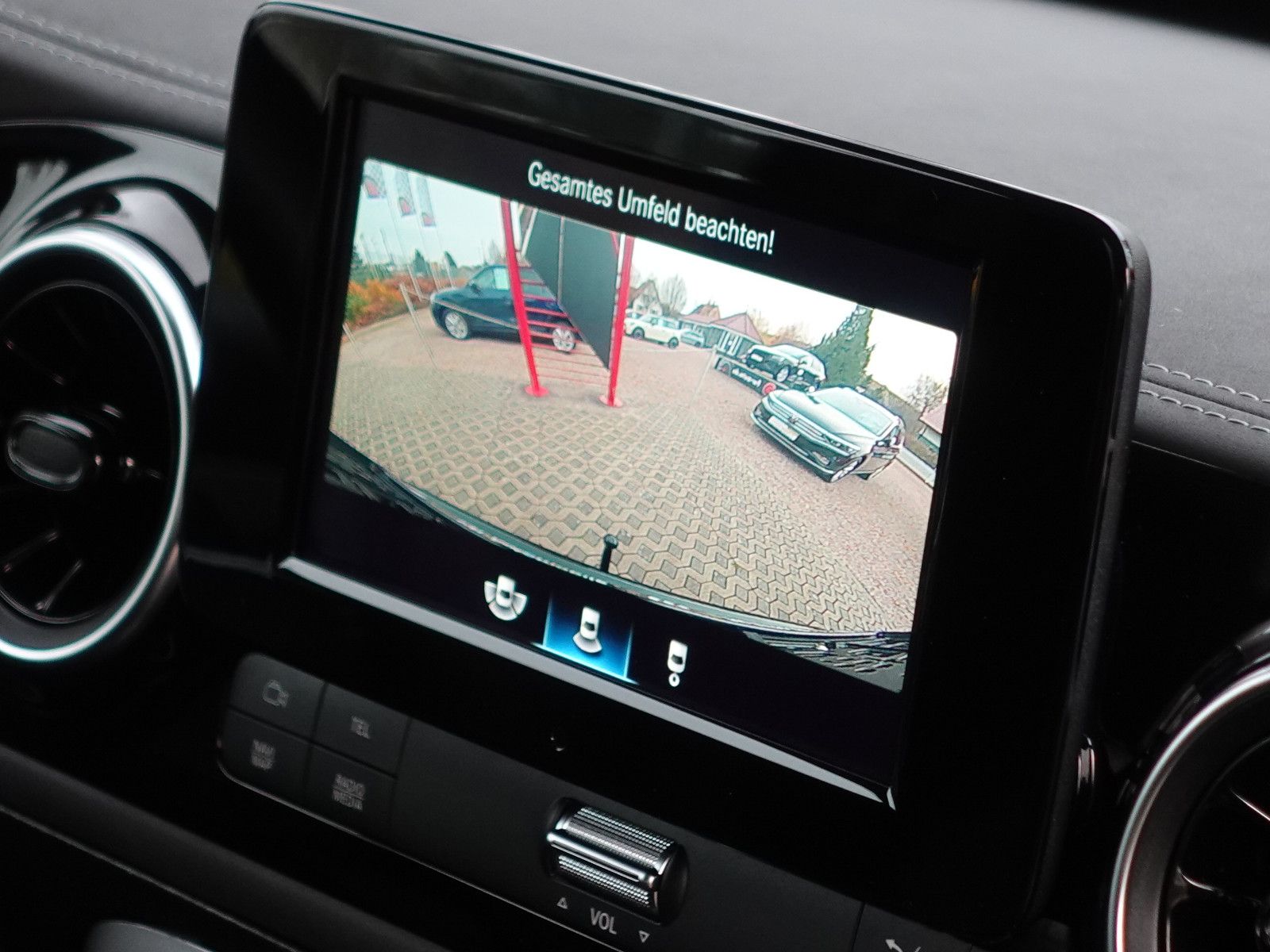 Fahrzeugabbildung Mercedes-Benz T 180 Aut. Progressive AHK MBUX Kamera Premium