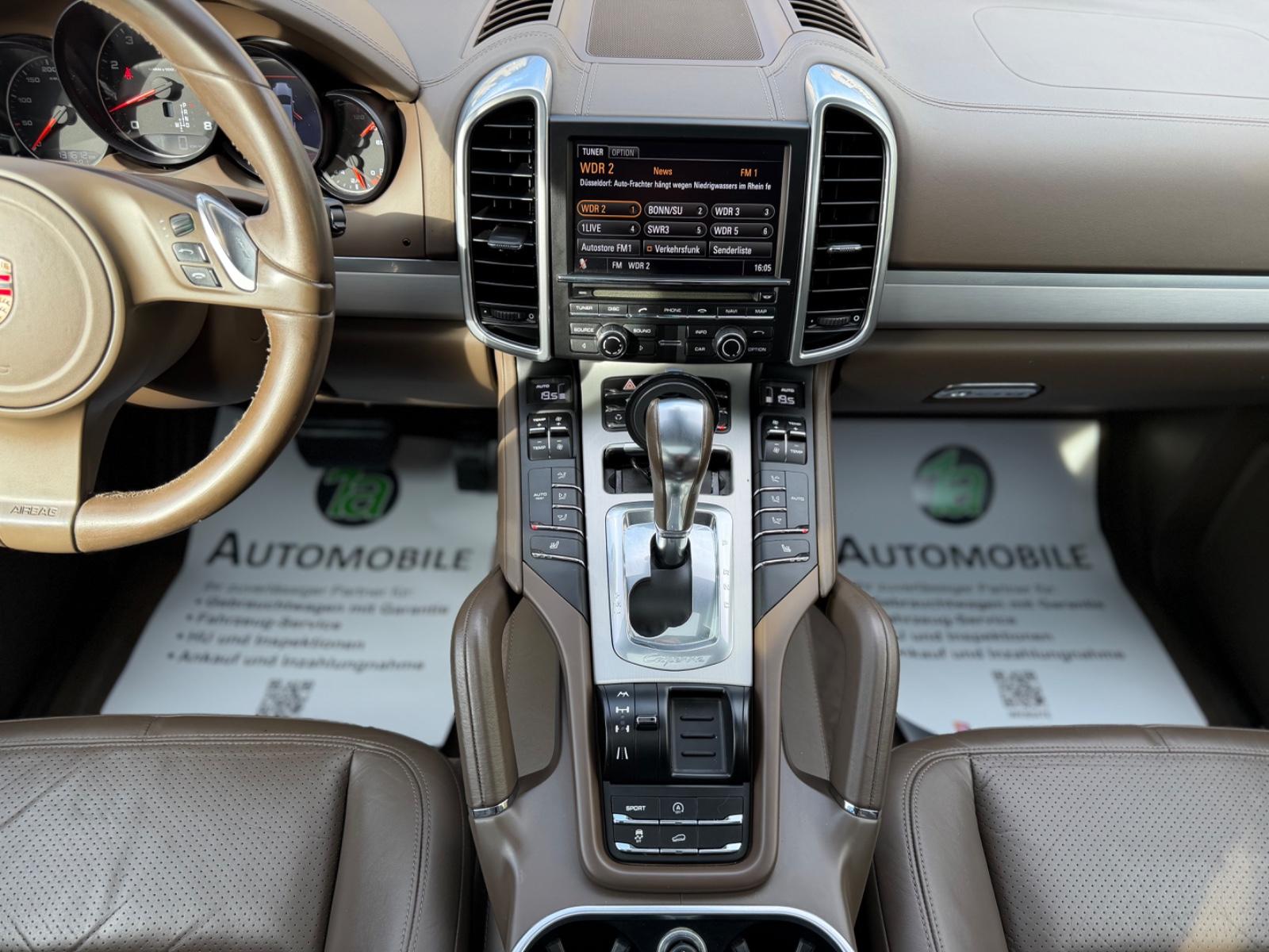 Porsche Cayenne*NAVI*PDC*SHZ*LEDER*MEMORY*LED