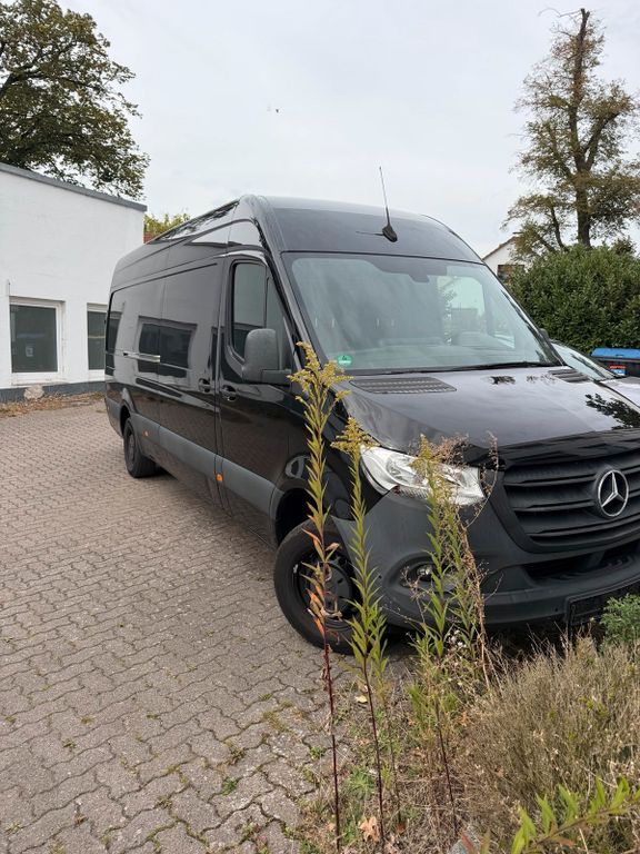 Image of Mercedes-Benz Sprinter