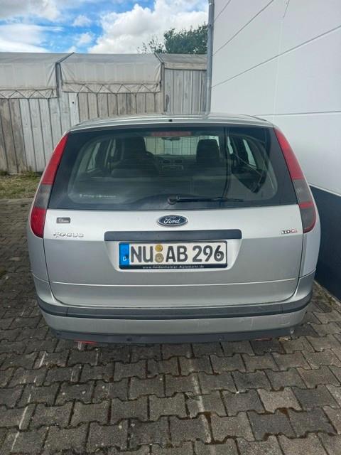 Ford Focus 2006 — двигун 1.560 cm³, 109 HP (80kW)