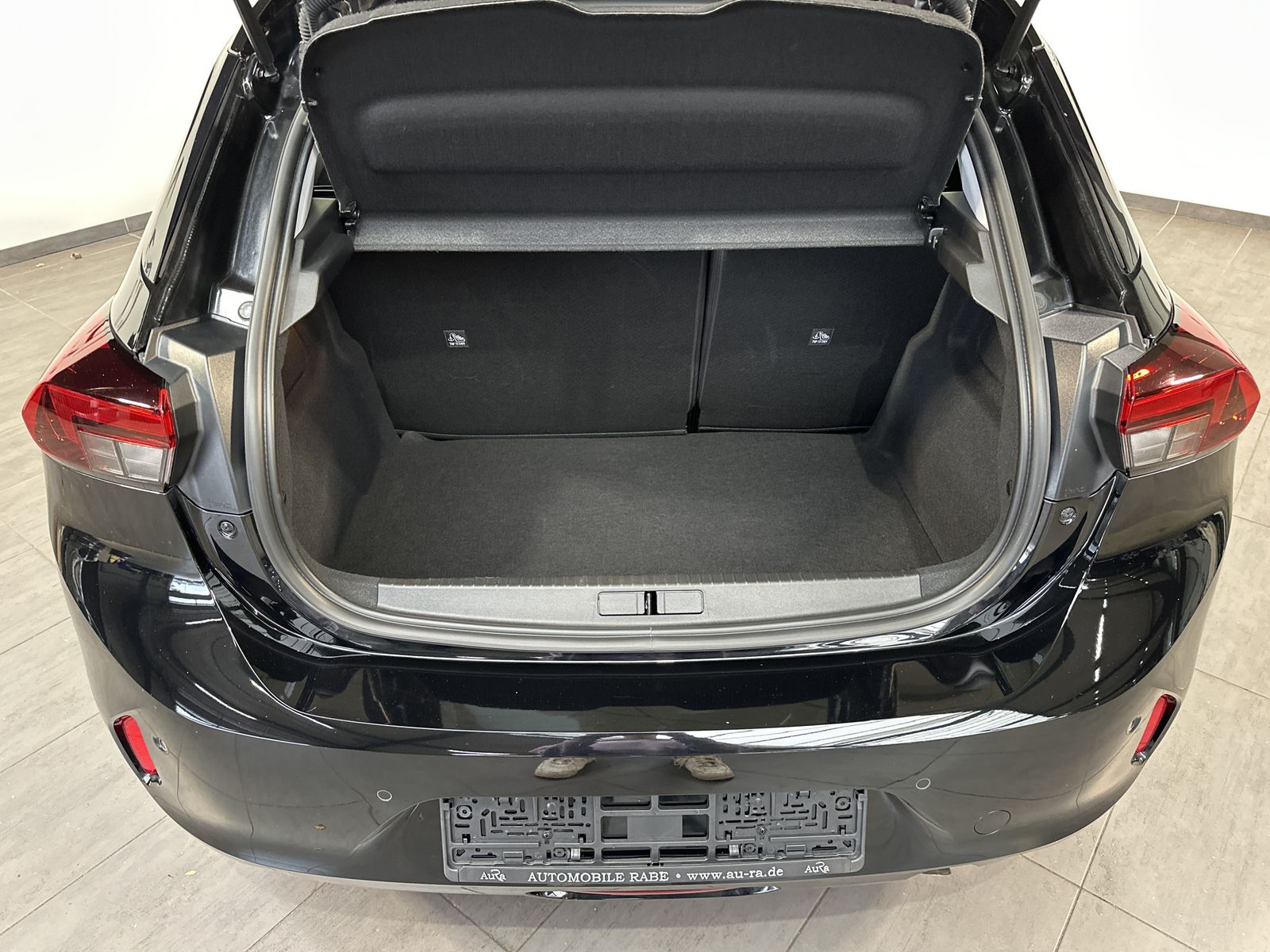 Fahrzeugabbildung Opel Corsa 1.2 5-Türer Elegance LED+DAB+SHZ+EPH+TEMP