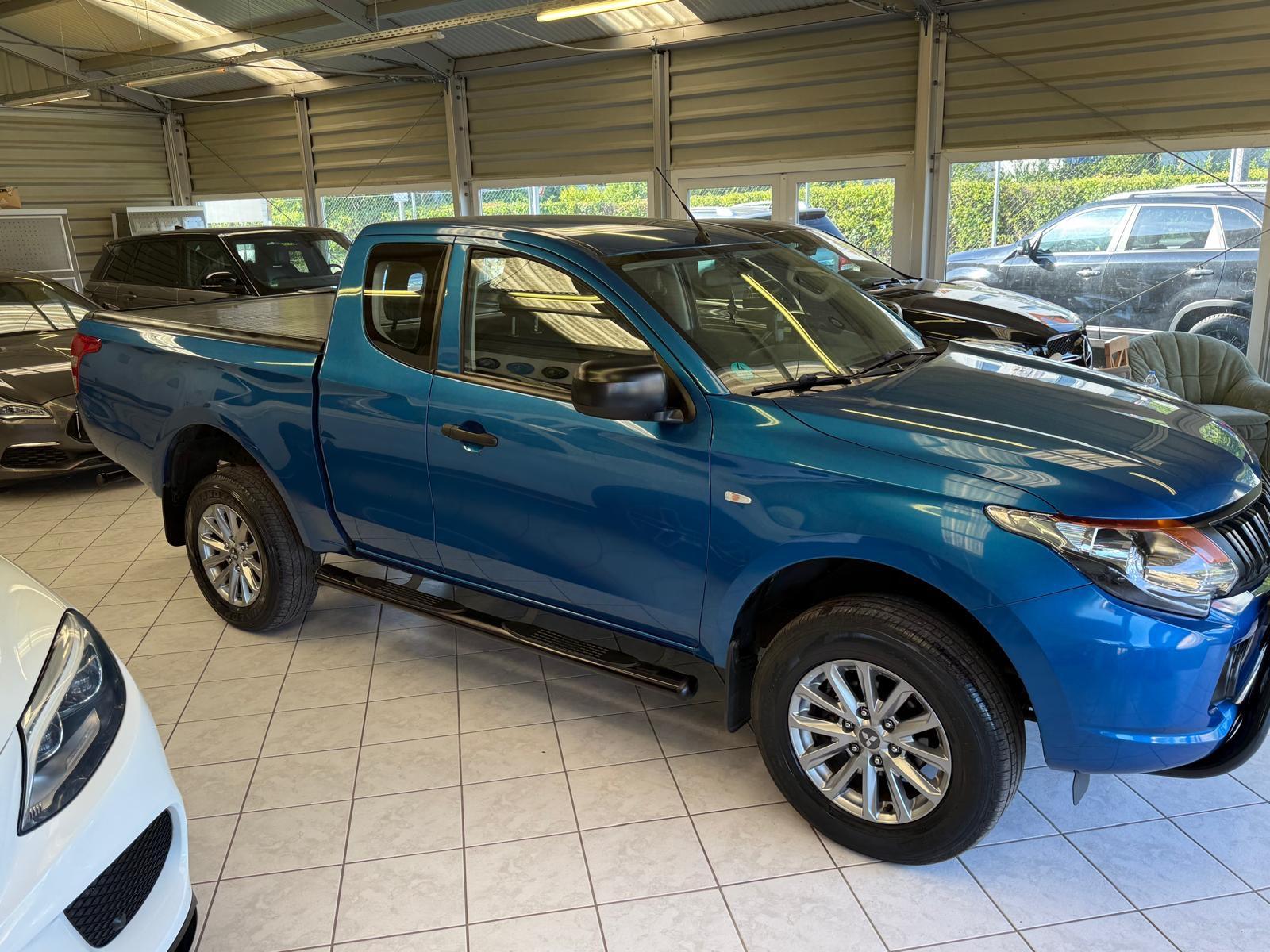 Mitsubishi L200 Basis Club Cab 4WD 1Hand AHK 3,5t LKW-Zul