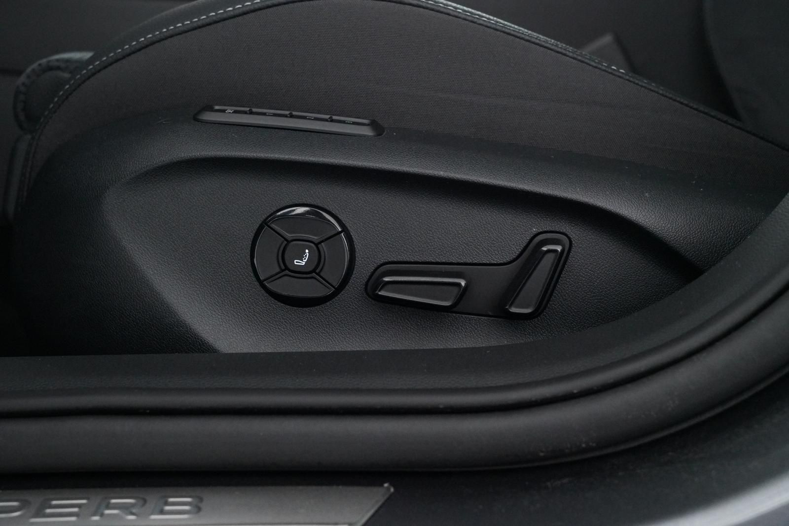 Skoda Superb - Bild 12