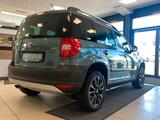 Skoda Yeti 1.2 TSI DSG Bi-Xenon PDC hi Allwetter - Skoda Yeti: Grün