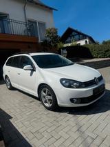 Volkswagen Golf 1.6 TDI DSG BMotion T Trendline Variant...