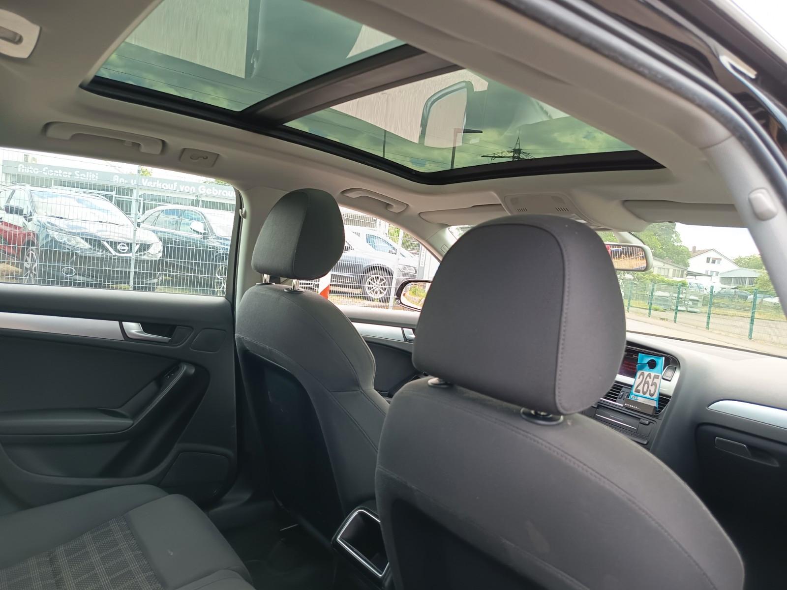 Audi A4 2011 — photo 16