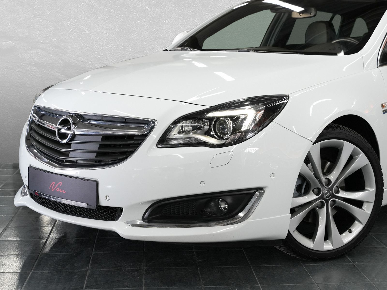 Fahrzeugabbildung Opel Insignia Business Innovation - OPC-Line|20 Zoll