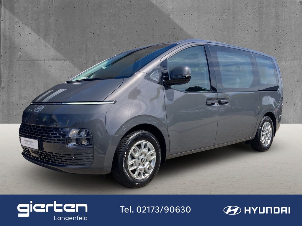 Image of Hyundai STARIA