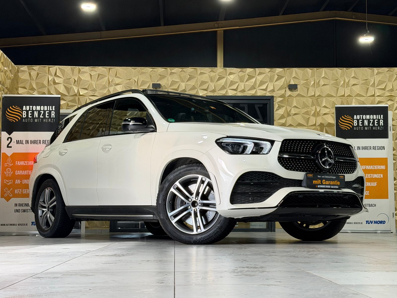 Fahrzeugabbildung Mercedes-Benz GLE 450 /AMG/PANO/BURMESTER/360°/AMBIENTE