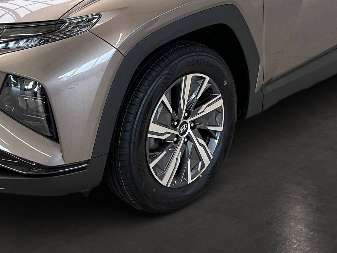 Fahrzeugabbildung Hyundai TUCSON LED-Grilldesin