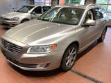 Volvo V70 D5 Inscription AWD *Leder| Navi| Xenon| AHK* - Volvo V70 mit Diesel-Antrieb: Kombi