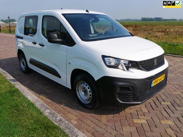 Peugeot Partner 1.5 BlueHDI Pro 74kW ** BOUWJAAR 2022**