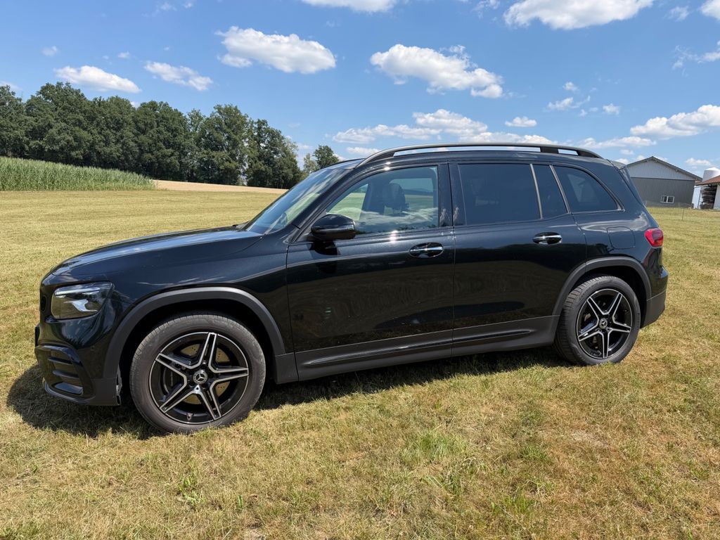 2024 Mercedes-Benz GLB 220