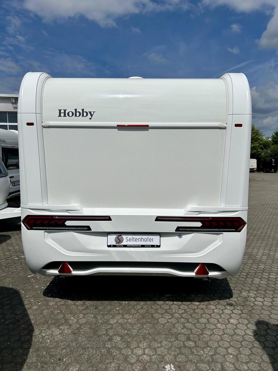 Hobby De Luxe 490 KMF TV Halter / 7 Panel / Ambiente