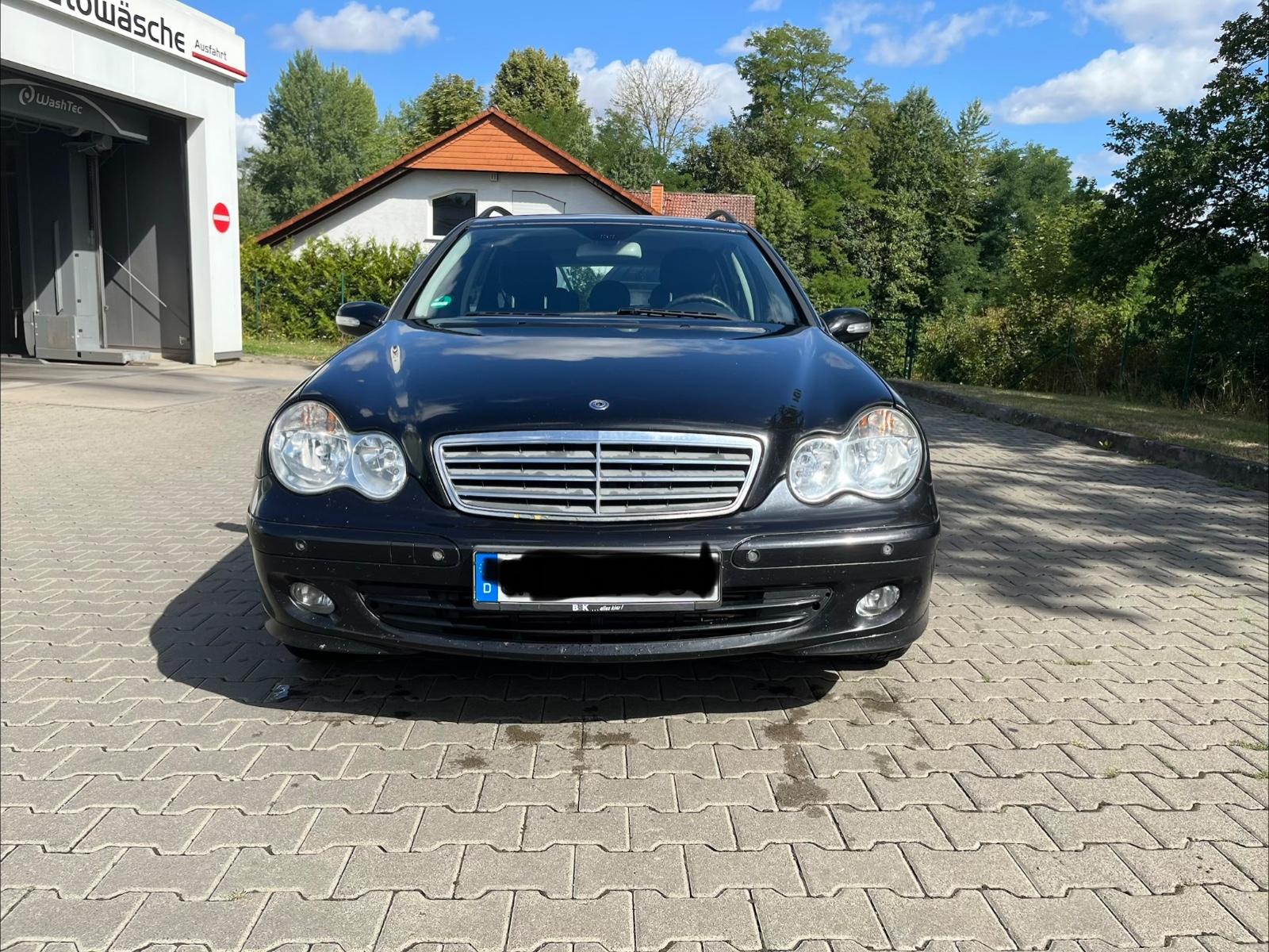 Mercedes-Benz C200 2006 — photo 9