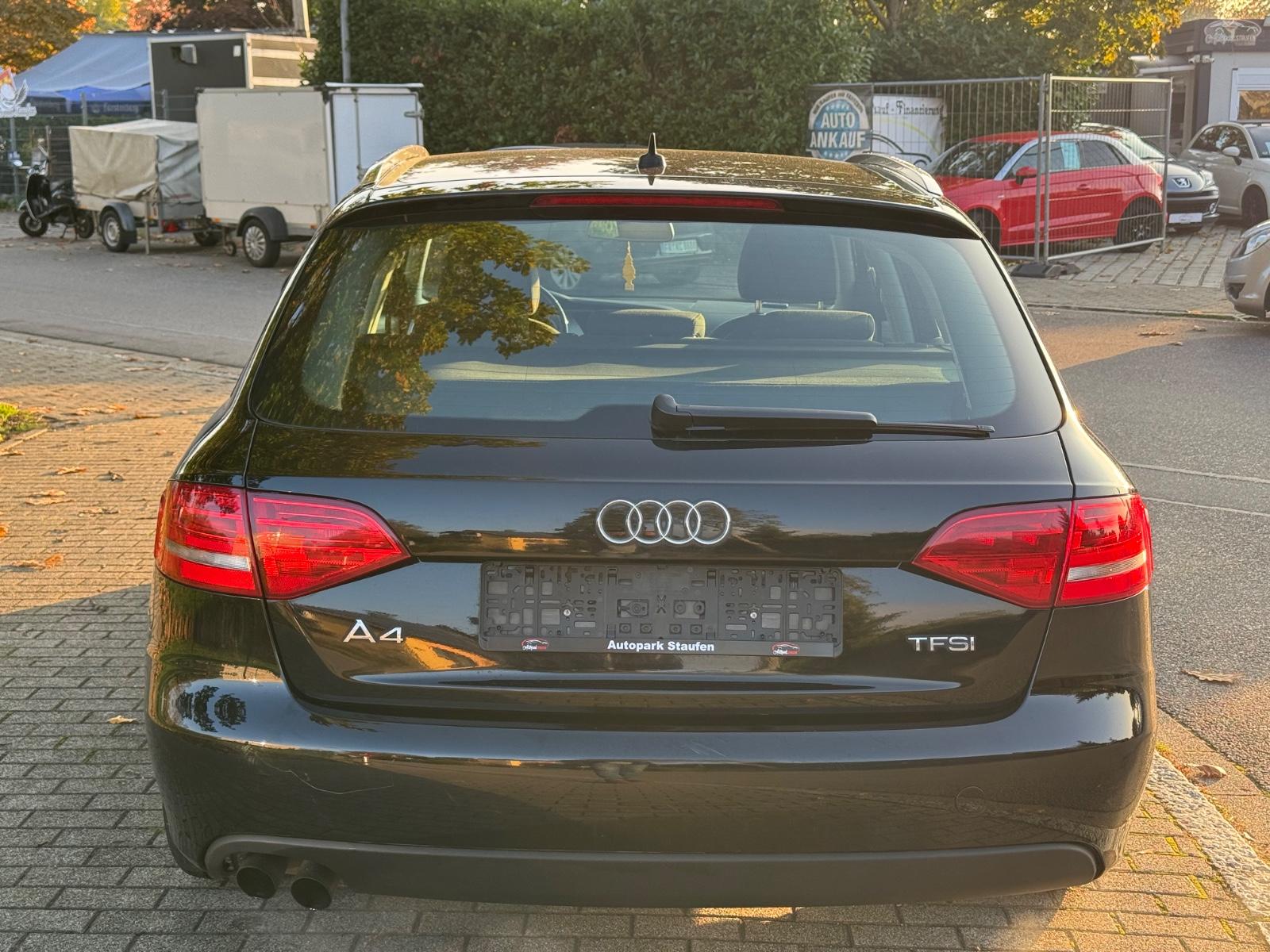 Audi A4 2011 — photo 6