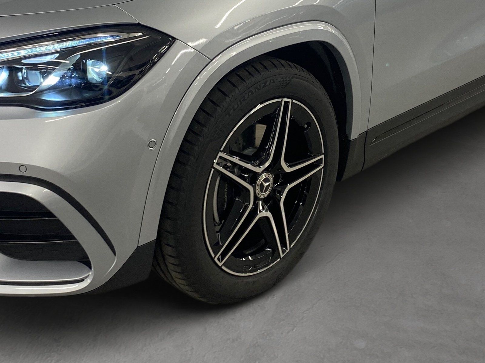 Fahrzeugabbildung Mercedes-Benz GLA 180 AMG*Distronic*360*EasyPack*Totwinkel*LED