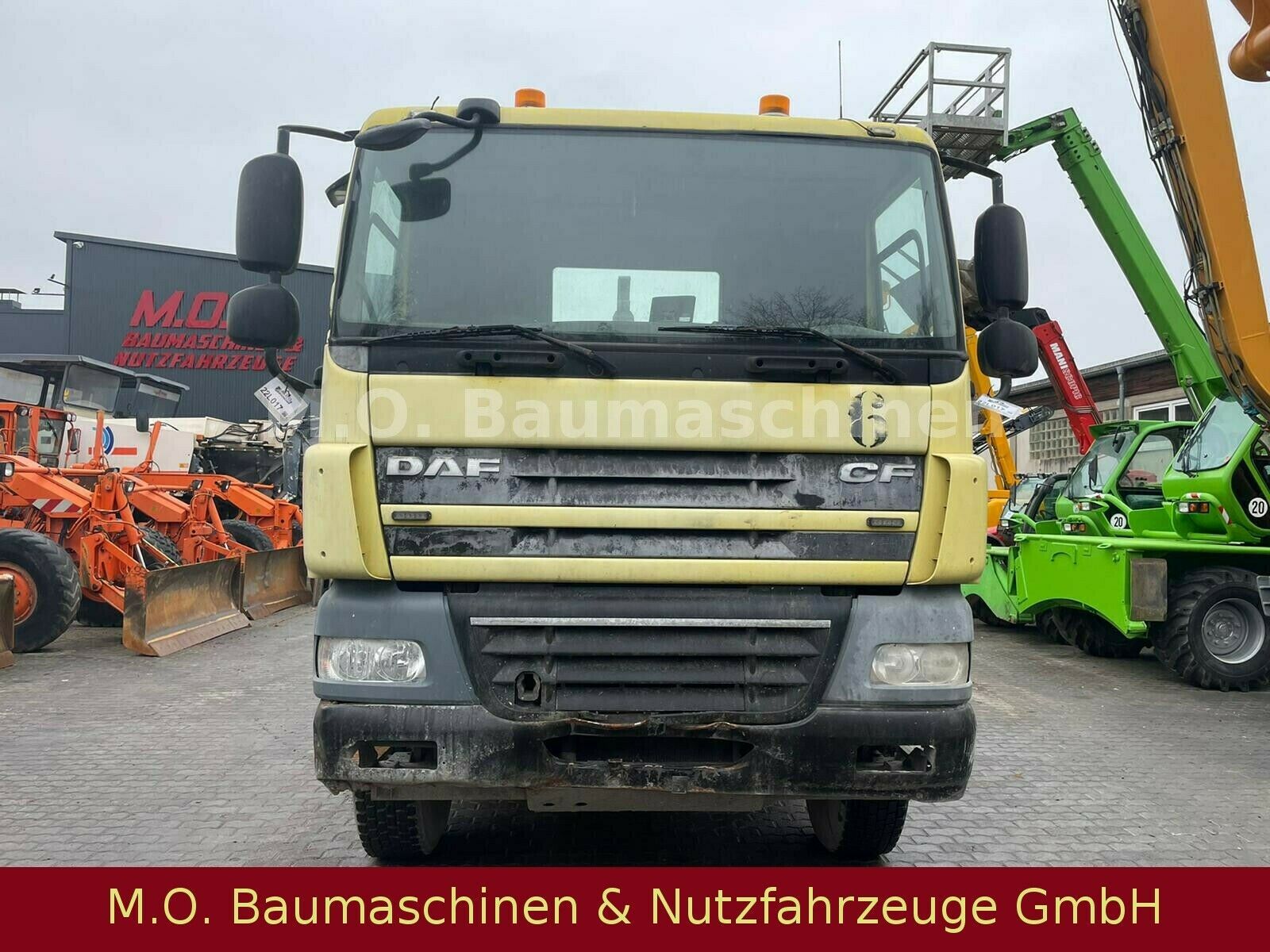 Fahrzeugabbildung DAF CF 85.410 / 8x4 / AC / Euro 5 / Blatt / Blatt /