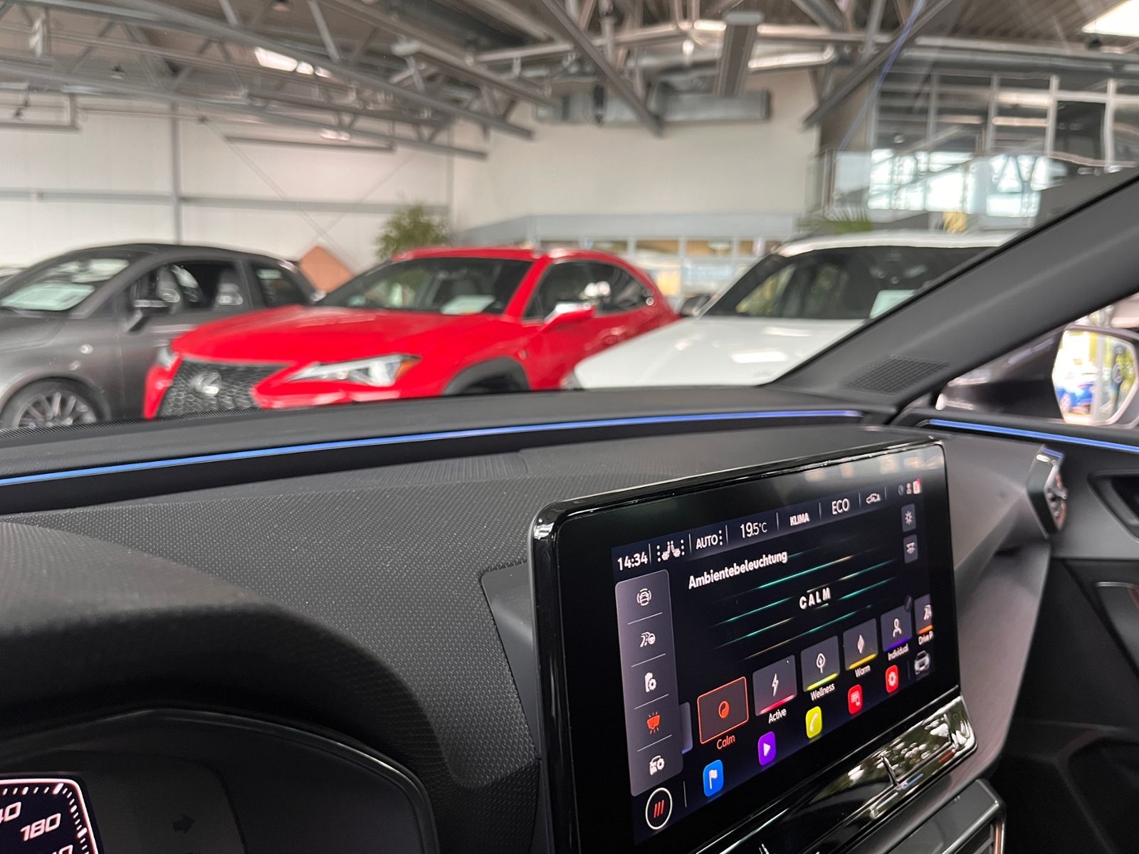 Fahrzeugabbildung CUPRA Leon Sportstourer VZ e-Hybrid RFK SHZ NAV