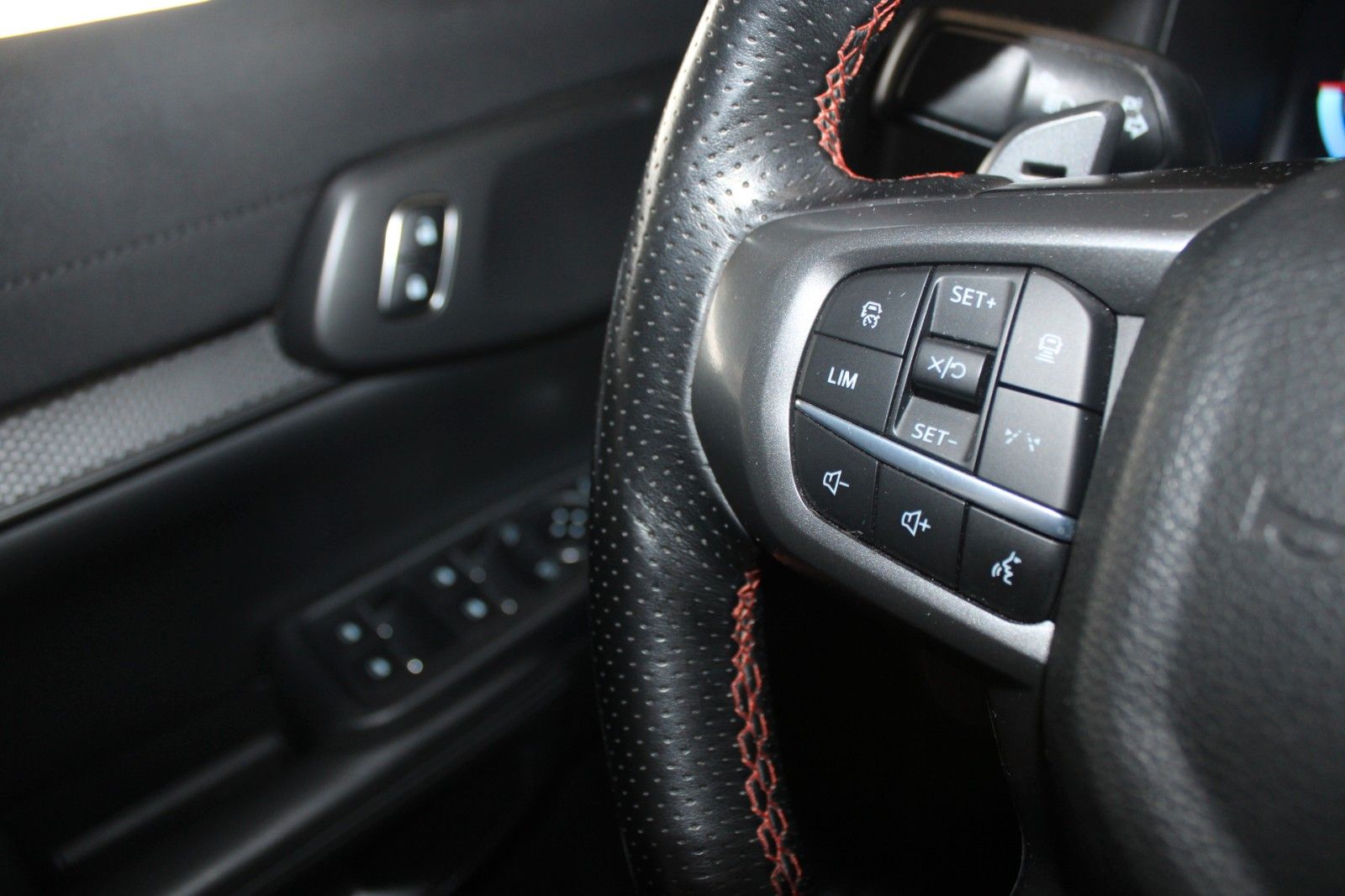 Fahrzeugabbildung Ford Raptor 3.0 EB AHK Matrix LED TechnologiePaket73