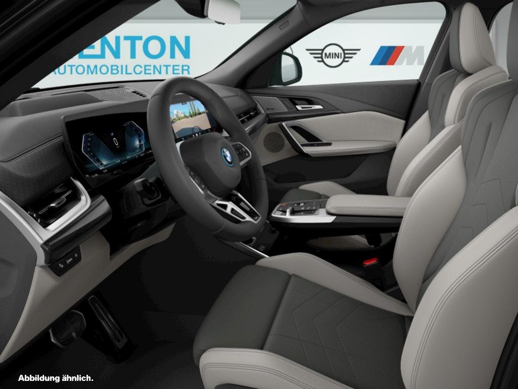 BMW iX2 eDrive 20 M Sportpaket Head-Up HK HiFi DAB