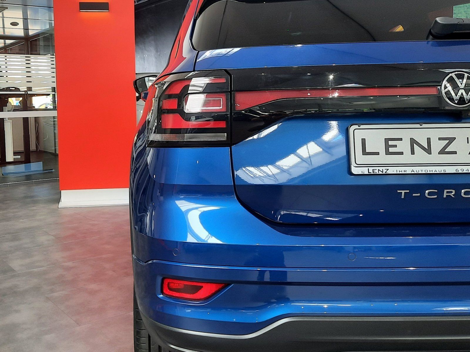 Fahrzeugabbildung Volkswagen Cross TSI DSG R-Line *Navi*Cam*LED*PDC*ACC*Sitzh