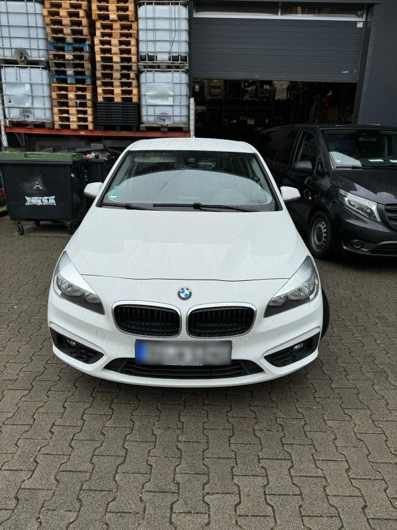 Image of BMW 218