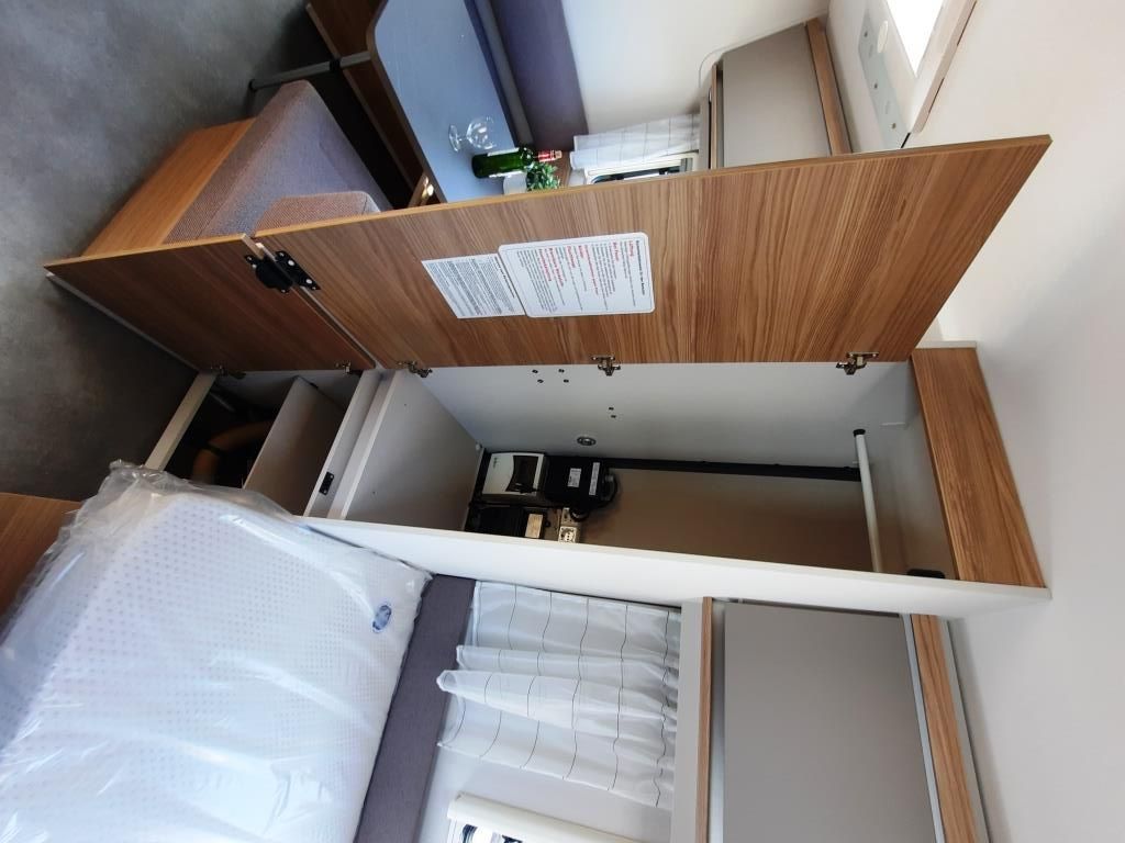 Fahrzeug Übersicht 16 Fahrzeugabbildung Dethleffs Nomad 490 EST Verfüg./Sparen Sie 8.882,- €