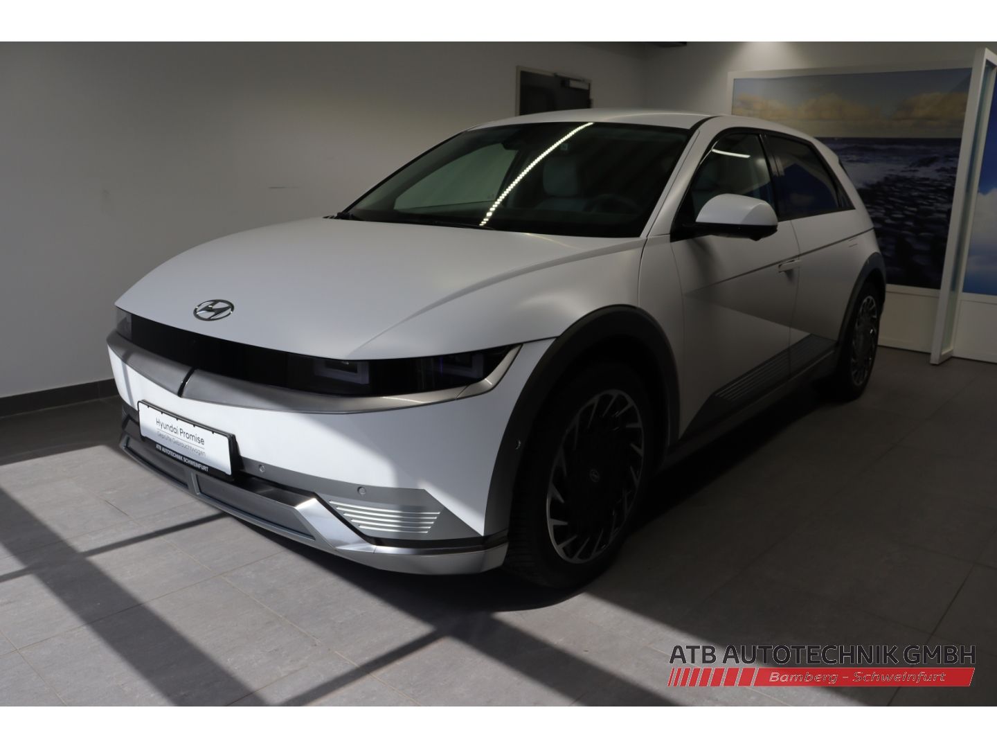 Fahrzeugabbildung Hyundai IONIQ 5 77,4 kWh UNIQ 4WD 98,9% SOH HUD Navi Sou