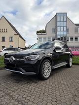 Mercedes-Benz GLC 300 de 4MATIC / AMG / Pano / AHK uvm. - Mercedes-Benz GLC 300 in Köln