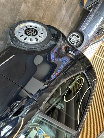 MYAUTOCENTER – Gebraucht- und Jahreswagen mit Werkstattservice in Pfaffenhofen Volkswagen up! black up! *Sitzh.*Navi*Klima*TÜV0428*