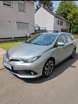 Toyota auris - Toyota Auris in Essen