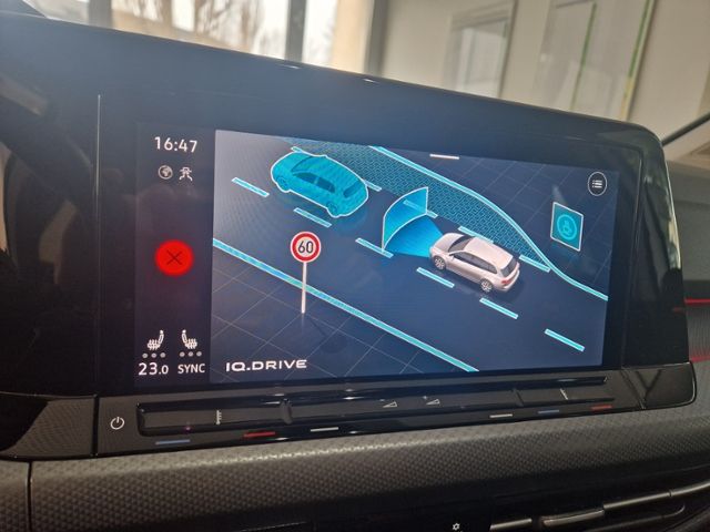 Golf Variant ACTIVE 2.0 TDI NAV KAM ACC LED AHK