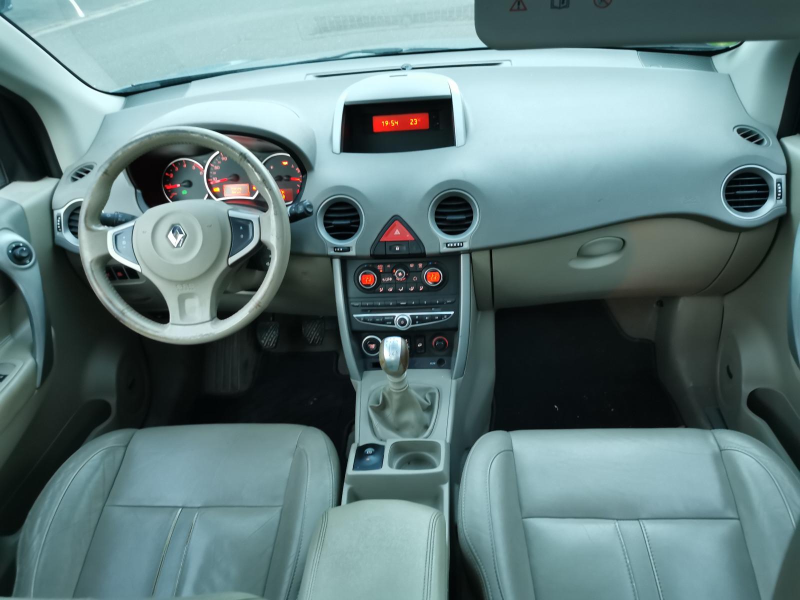 Renault Koleos 2009 — photo 16