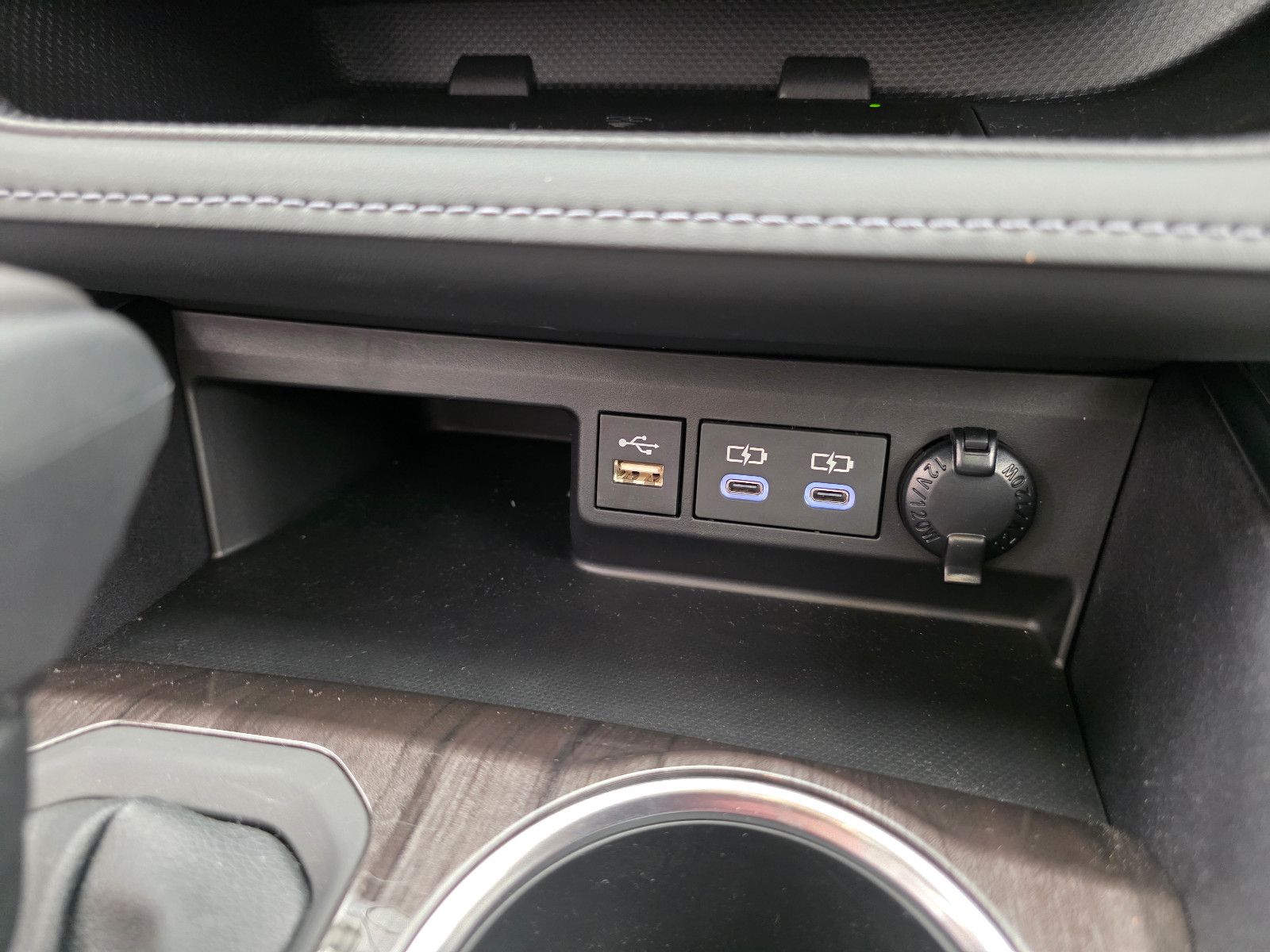Fahrzeugabbildung Toyota Highlander Platinum T1: 59.000 EURO , Stock !!!