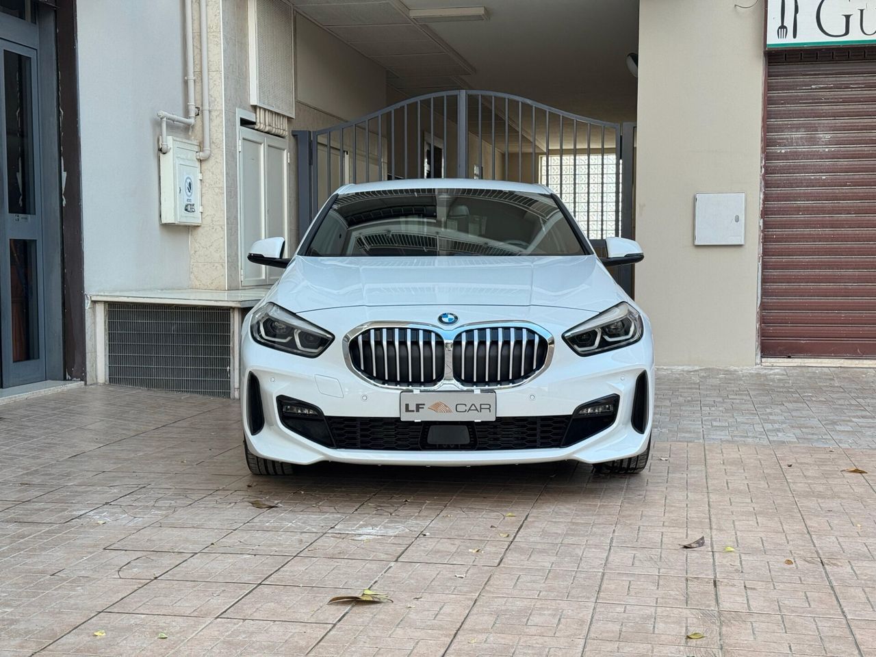 BMW Bmw 118d 5p. Msport 150 cv imagem 2